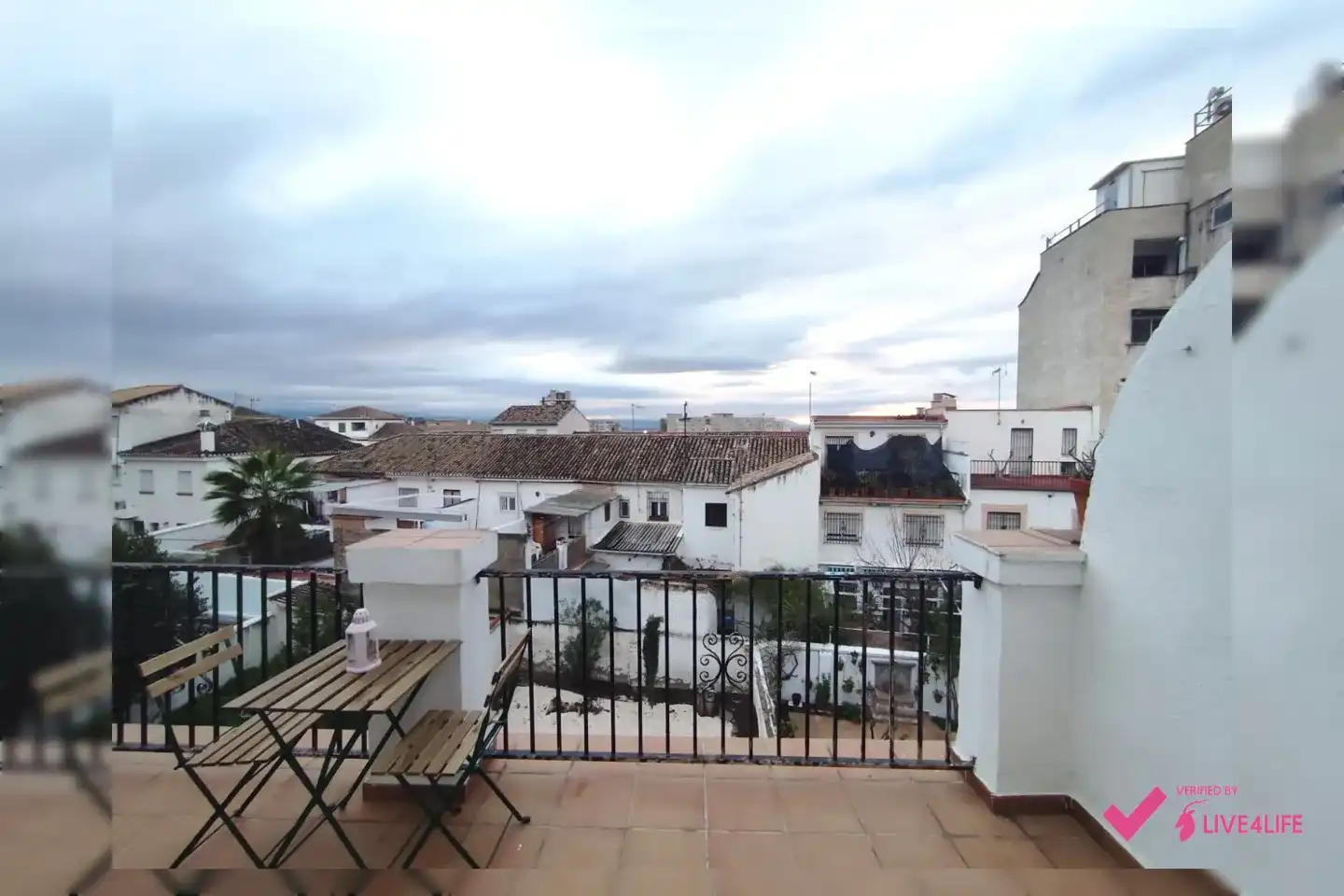 Exterior view of Ground floor for share in Granada  with Heating, Terrace and Storage room