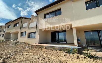 Terrassa de Casa adosada en venda en Labastida / Bastida amb Calefacció, Jardí privat i Parquet