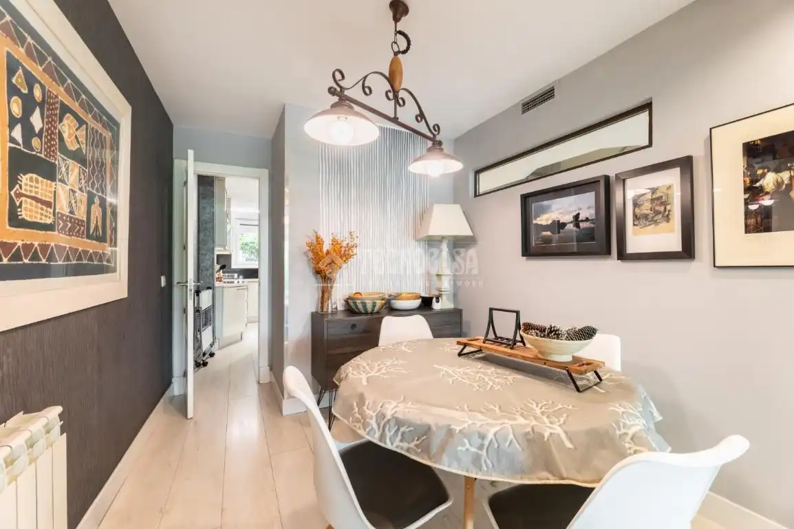 Comedor de Casa adosada en venta en Torrelodones con Calefacción, Terraza y Balcón