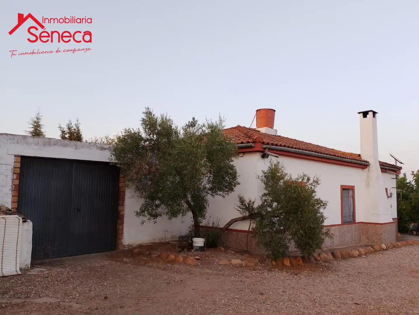 Exterior view of Houses for sale in Montoro  with Air Conditioner and Furnished