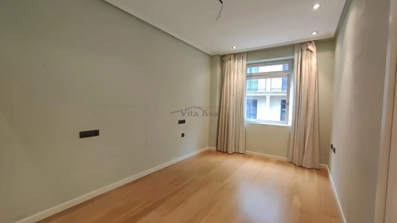 Bedroom of Flat for sale in Ourense Capital   with Heating and Parquet flooring