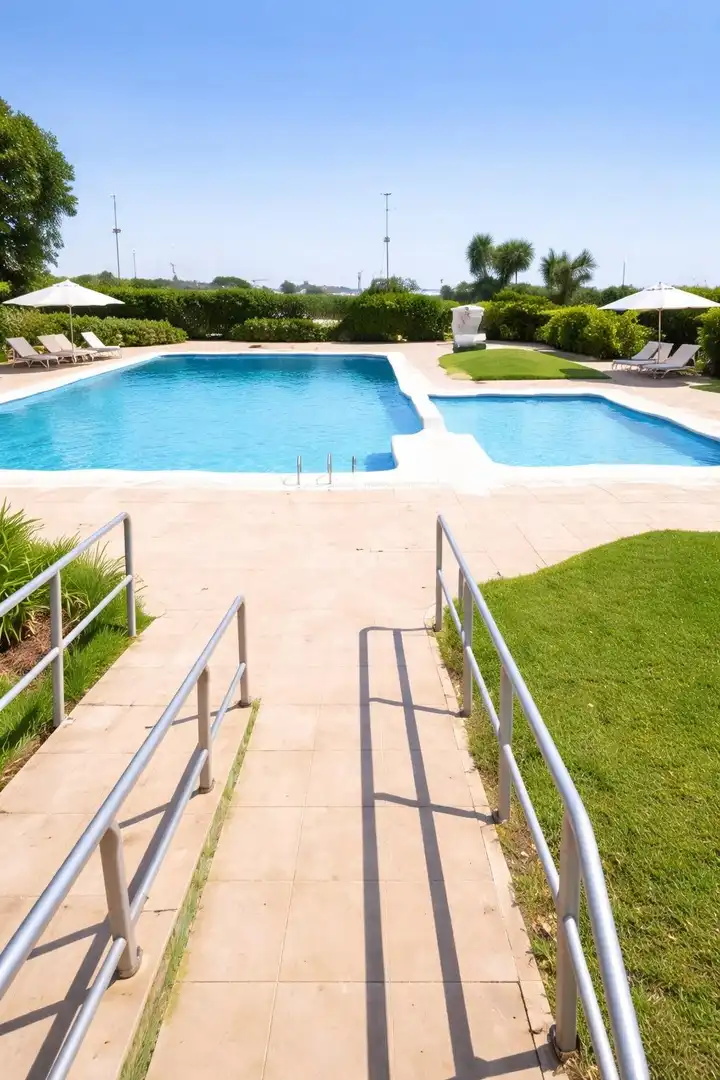 Piscina de Casa o xalet en venda en Cartagena amb Jardí privat, Terrassa i Moblat