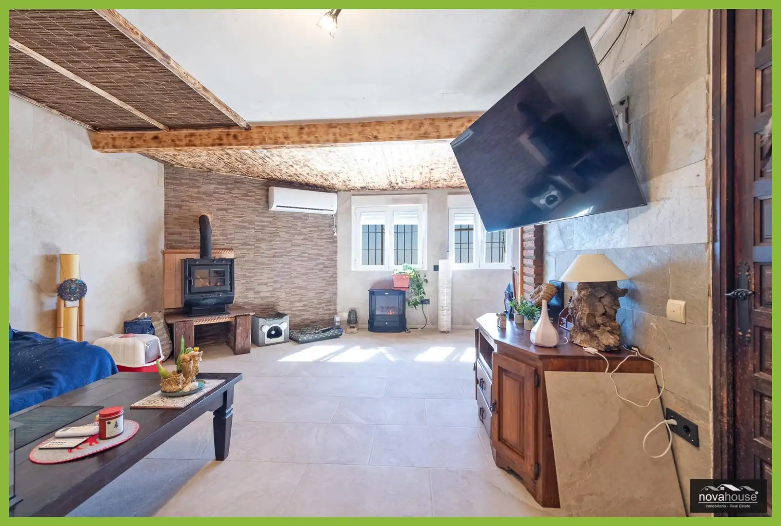 Living room of Houses for sale in Moclinejo