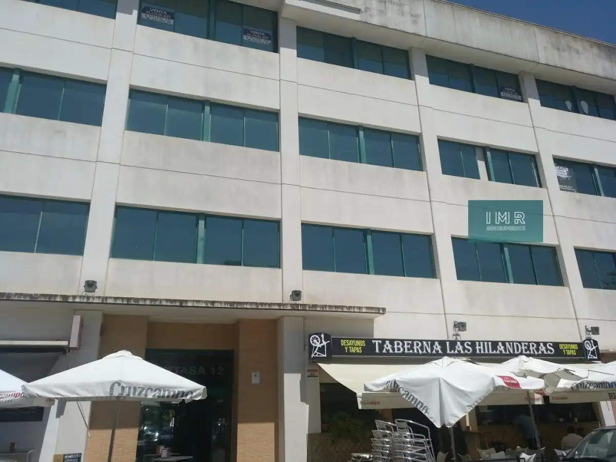 Garage for sale in Avenida HYTASA, 12, El Plantinar – Avda. La Paz - El Juncal