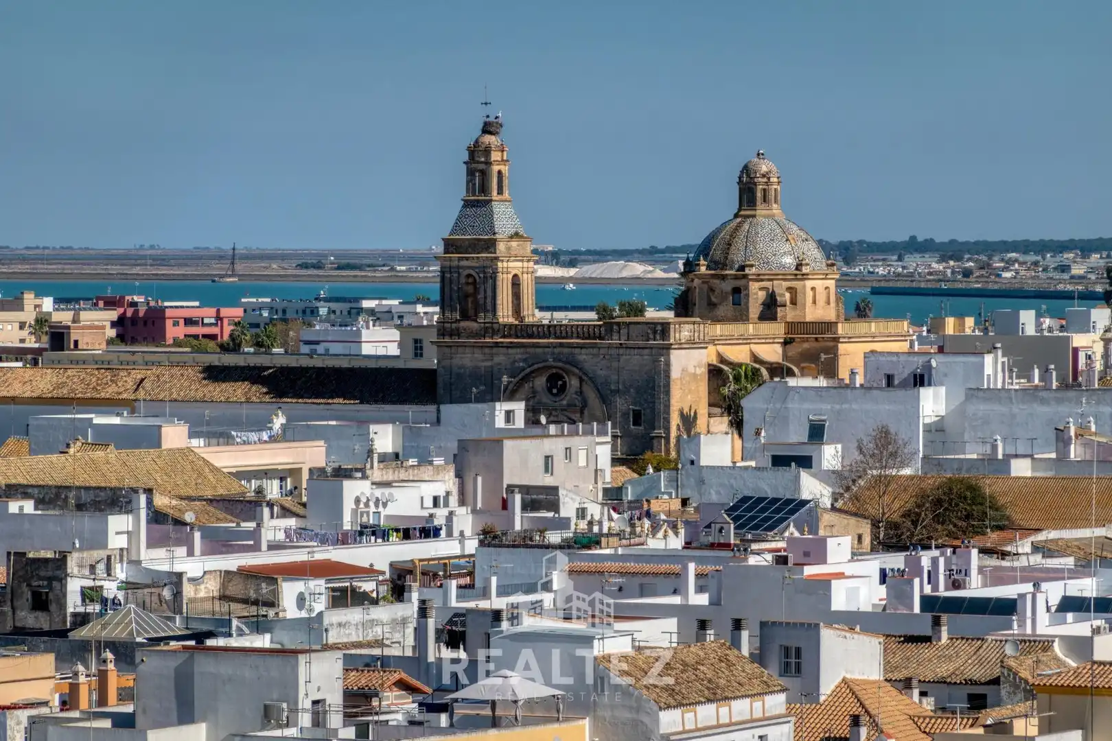 Exterior view of Flat for sale in Sanlúcar de Barrameda  with Air Conditioner, Heating and Balcony