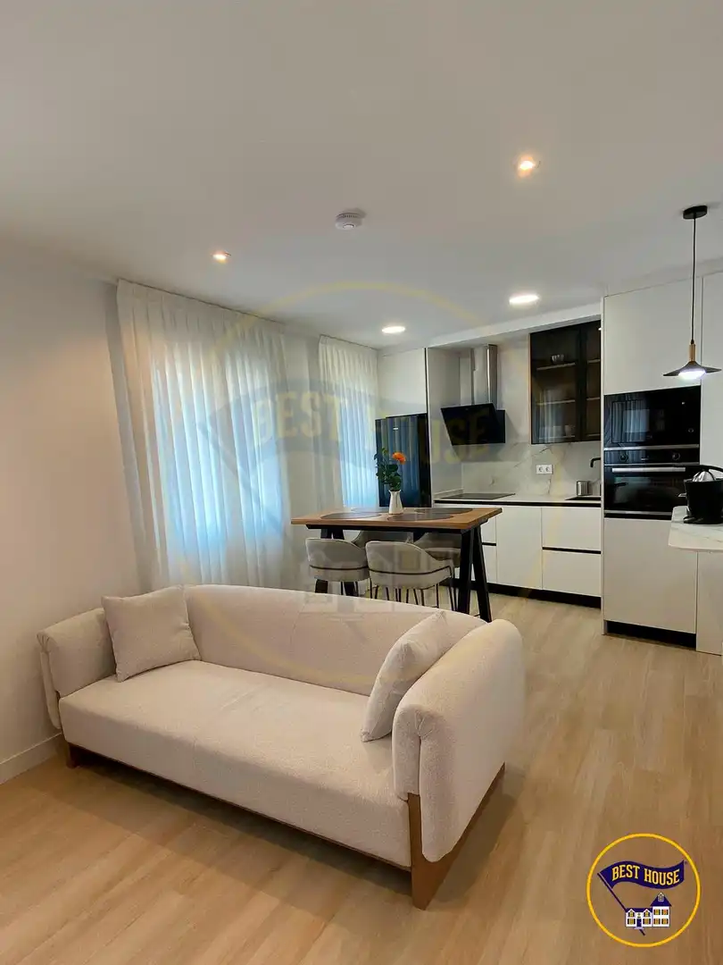 Living room of Flat for rent in Cuenca Capital  with Terrace, Furnished and Balcony
