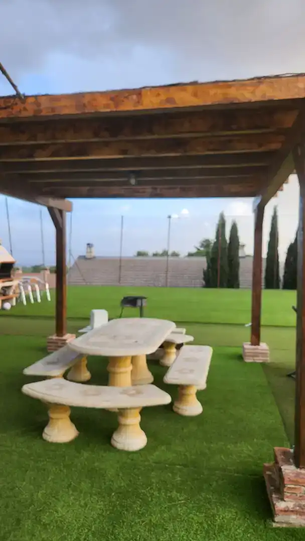 Jardín de Casa o chalet para compartir en Zarzalejo con Jardín privado, Piscina y Amueblado