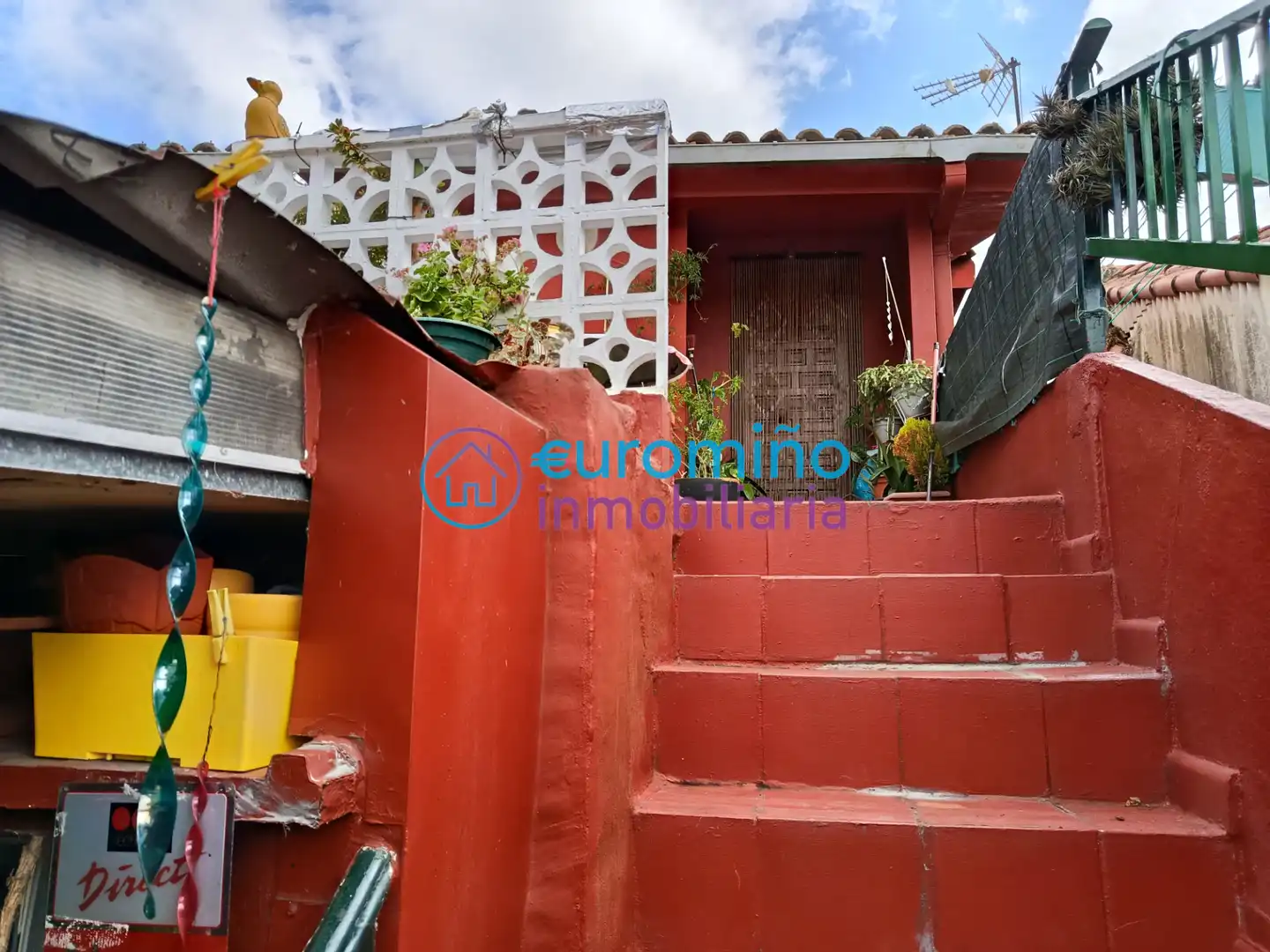 Casa adosada en venta en Rúa das Coutadas, Salgueira - O Castaño