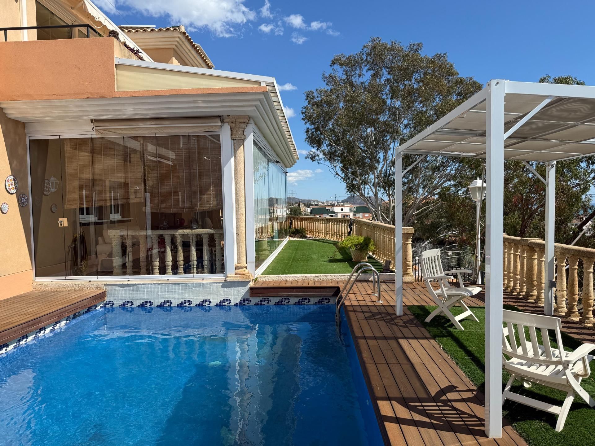 Piscina de Casa o xalet en venda en Málaga Capital amb Aire condicionat, Jardí privat i Terrassa