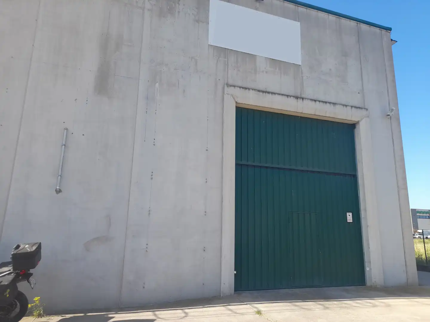 Exterior view of Industrial buildings for rent in Forallac