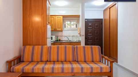 Foto 3 de Piso en venta en Avenida Juan Carlos I, 31, Los Cristianos, Arona