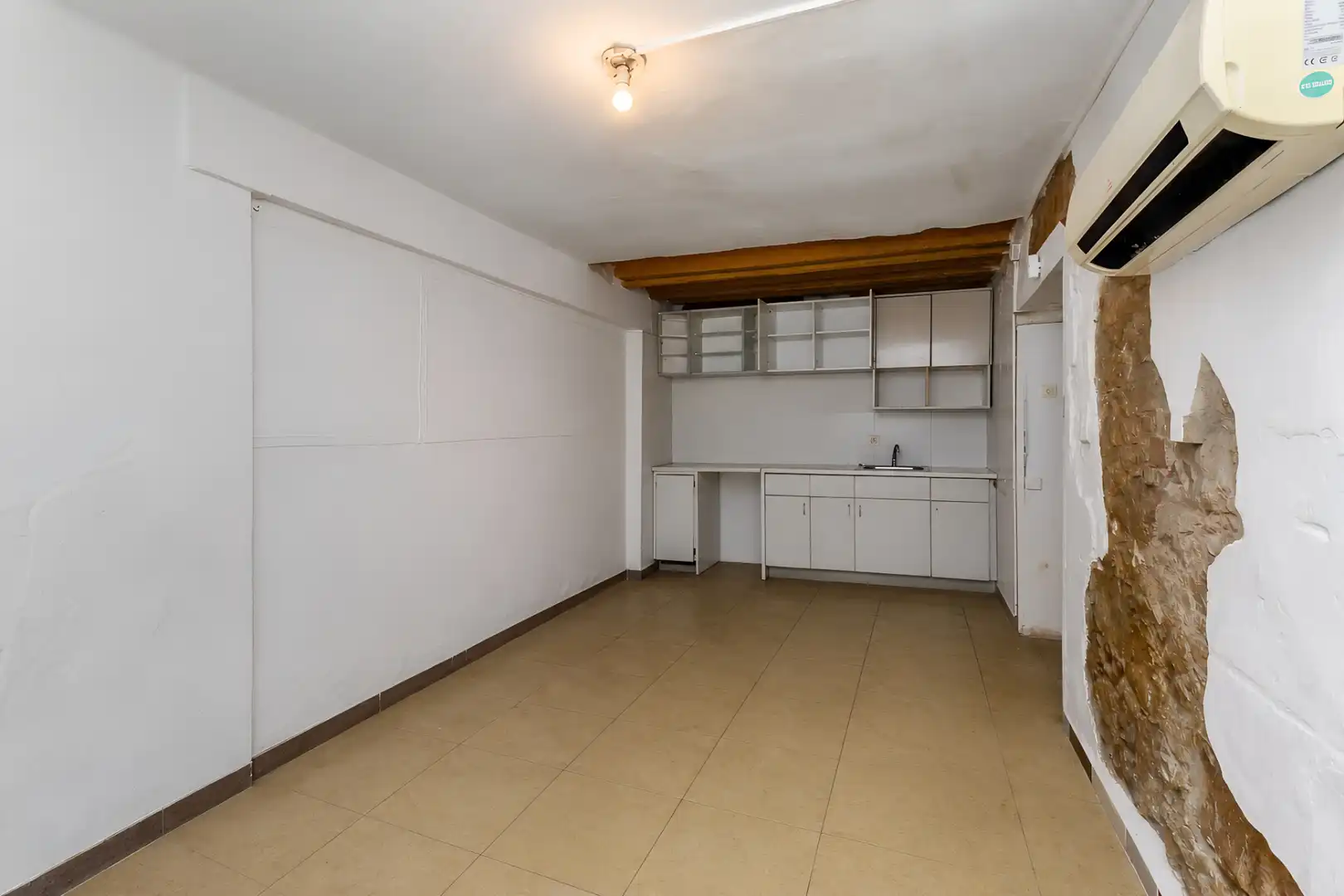 Kitchen of Duplexes for sale in Barcelona  with Air Conditioner and Terrace