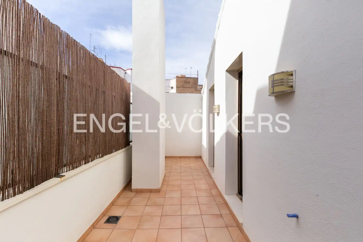 Terraza de Ático en venta en Valencia con Aire acondicionado, Calefacción y Jardín privado