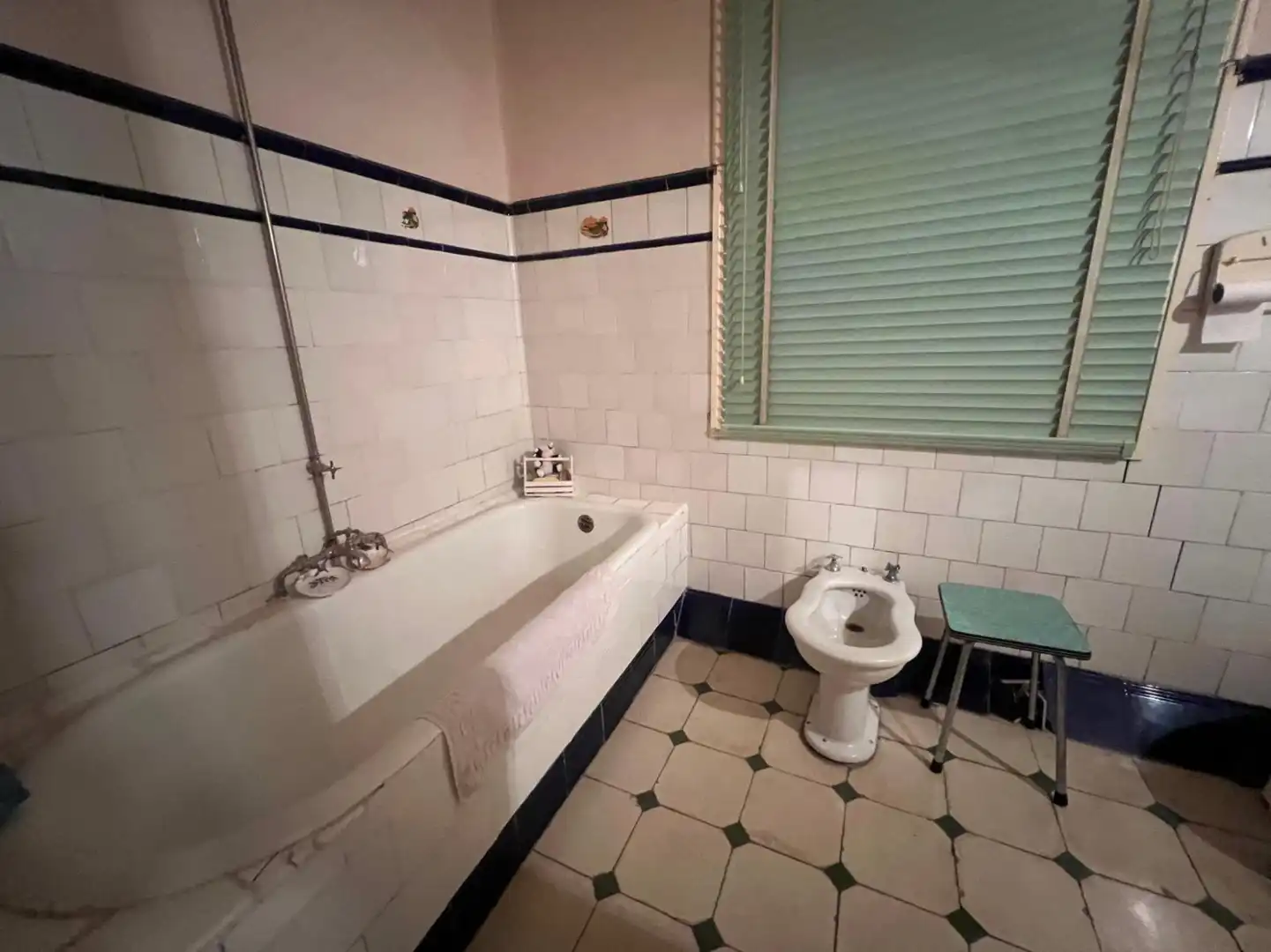 Baño de Piso en venta en  Logroño con Calefacción, Terraza y Balcón