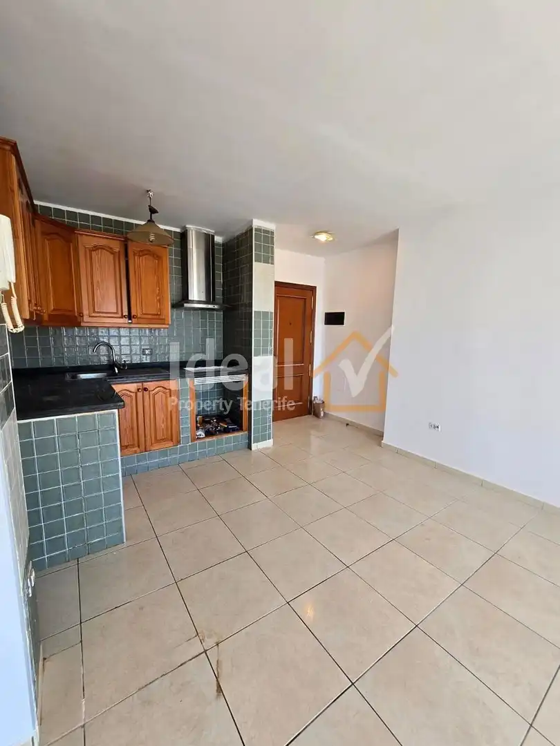 Küche von Dachboden zum Verkauf in Granadilla de Abona mit Terrasse