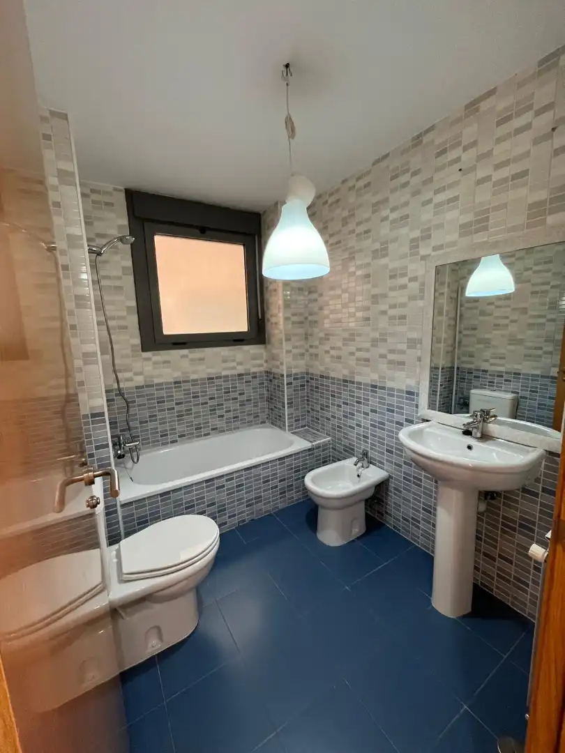Baño de Piso en venta en Arganda del Rey con Calefacción, Parquet y Trastero