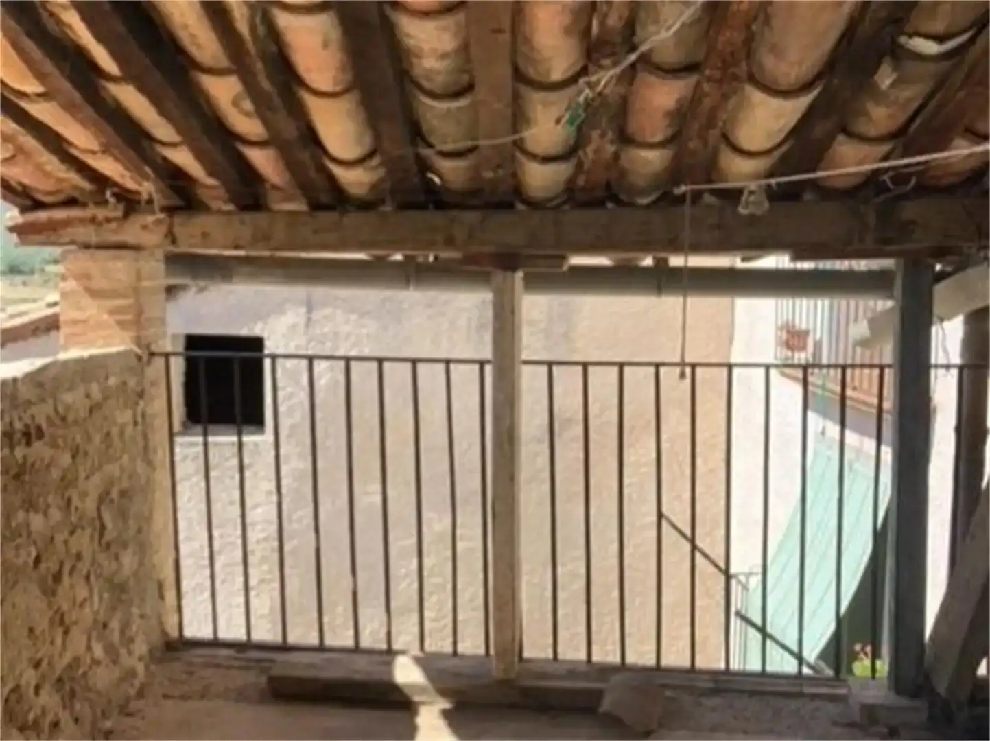 Terrassa de Casa adosada en venda en Vilanova de Meià amb Balcó