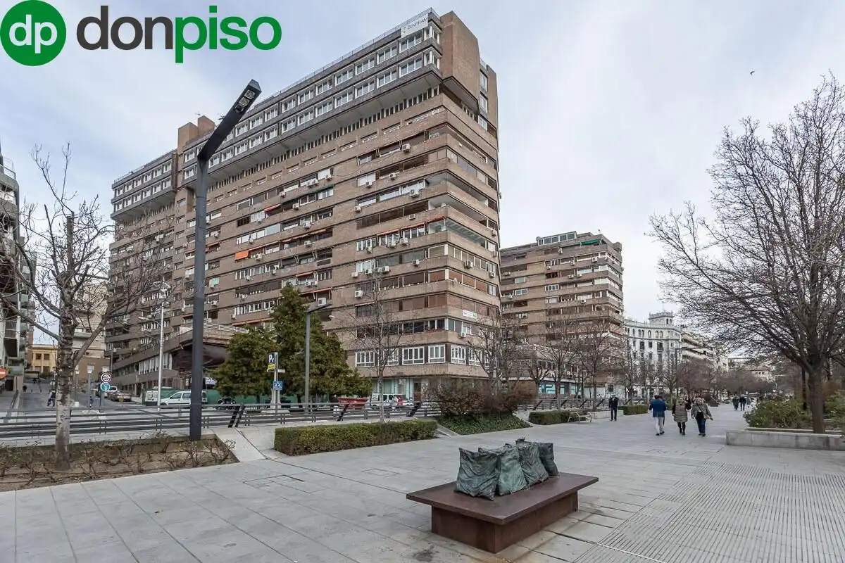 Exterior view of Flat for sale in Granada  with Air Conditioner, Heating and Terrace