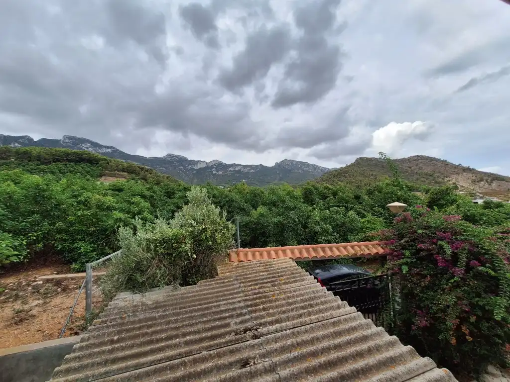 Vista exterior de Casa o xalet en venda en Llaurí