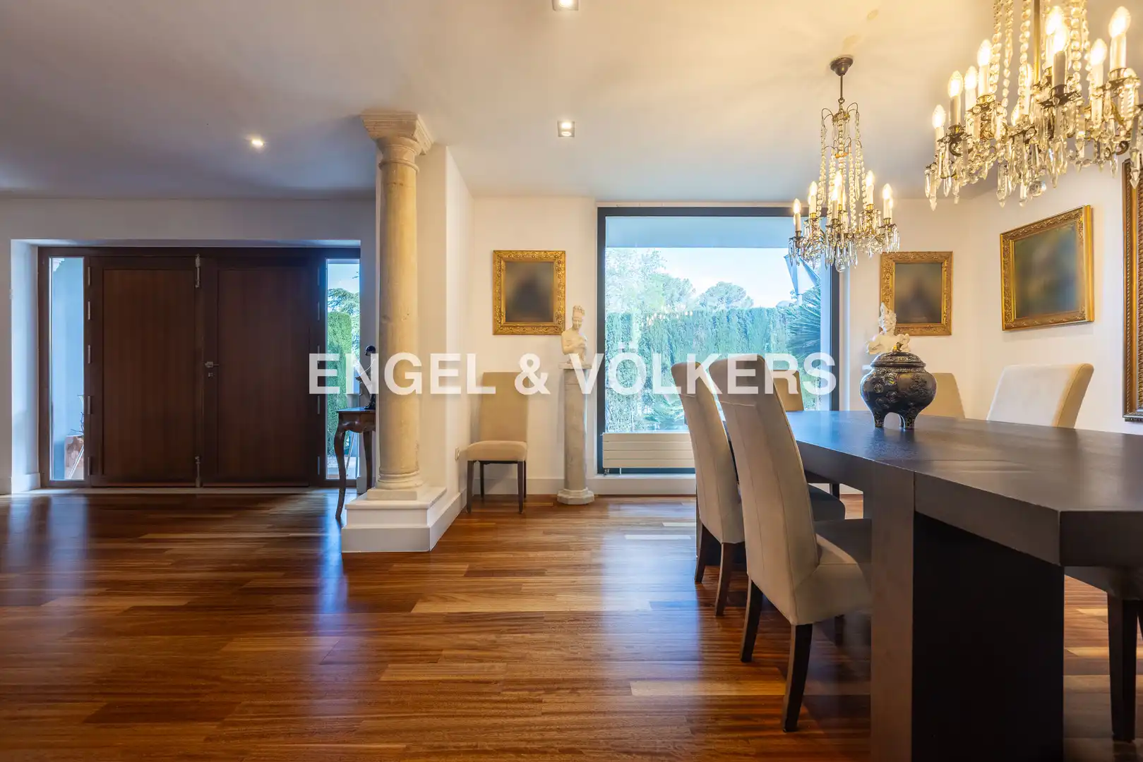 Esszimmer von Country house zum Verkauf in Camas mit Klimaanlage, Heizung und Privatgarten
