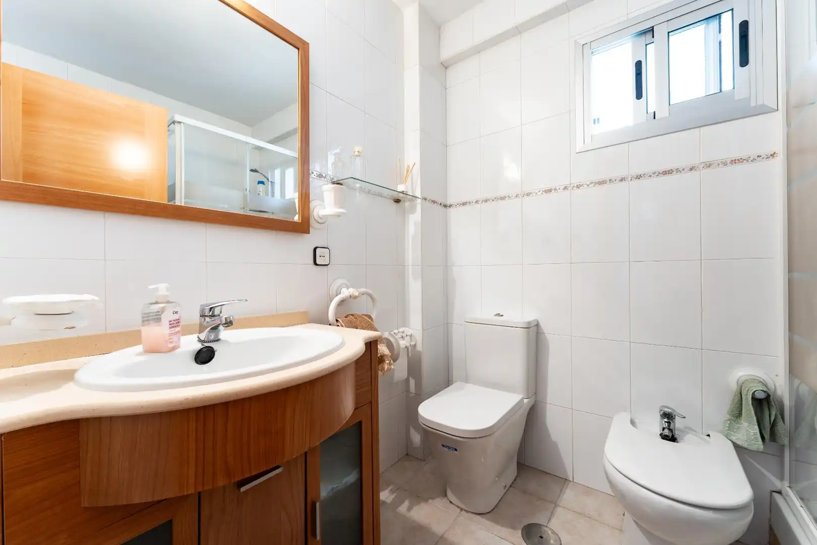 Baño de Piso en venta en Málaga con Aire acondicionado