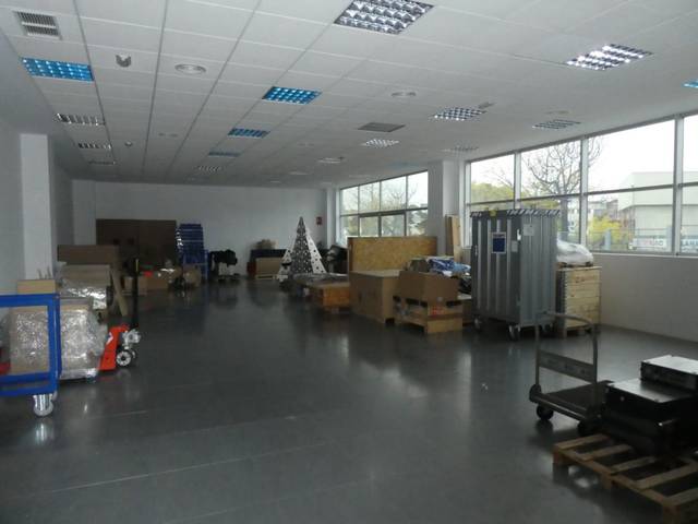 Oficina en Alquiler en Dehesa Vieja - Puente Cultural