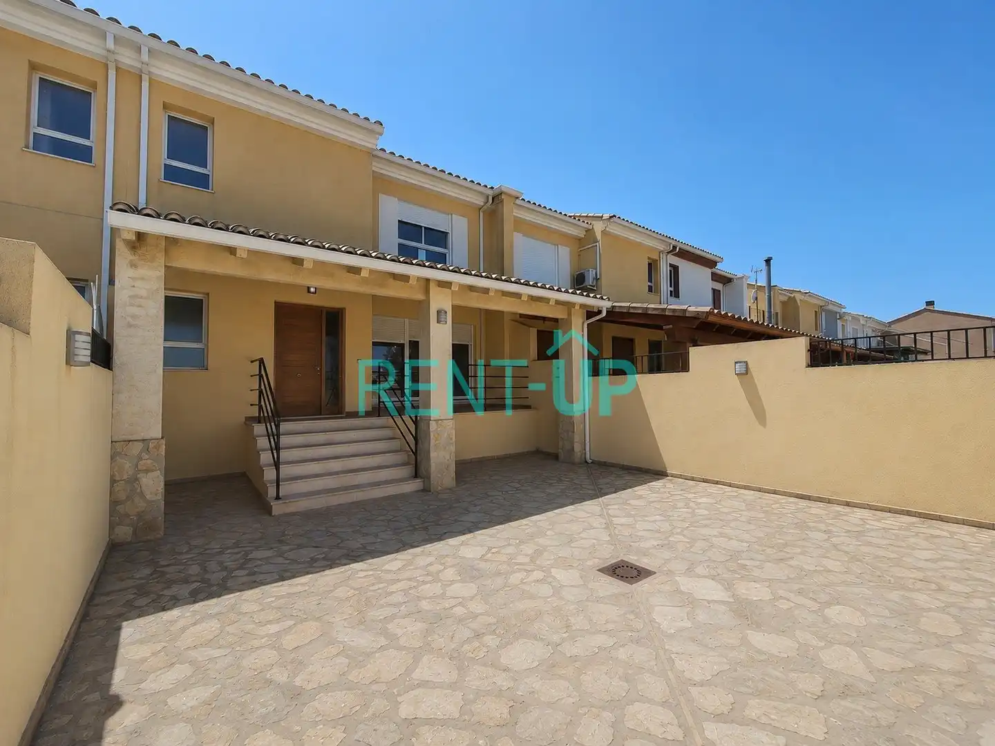 Vista exterior de Casa adosada en venta en Novelé  / Novetlè con Aire acondicionado, Jardín privado y Terraza