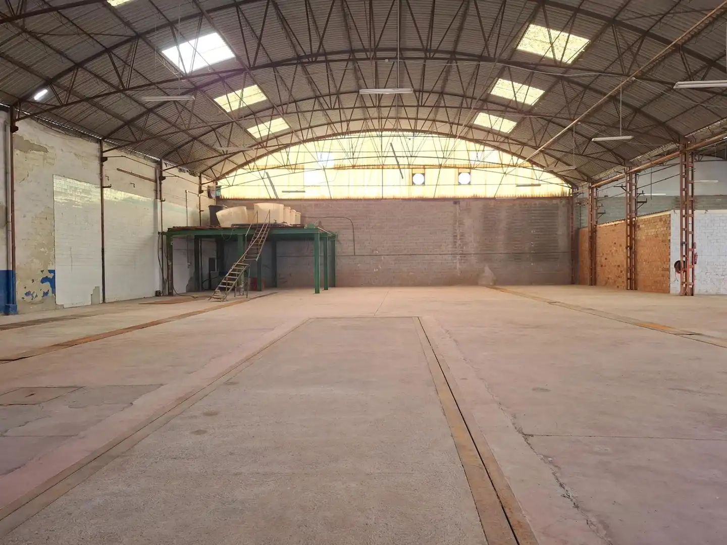 Nave industrial en venta en Algemesí, imagen 2