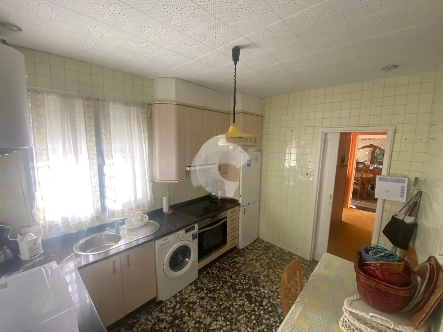 Küche von Einfamilien-Reihenhaus zum Verkauf in Ourense Capital 