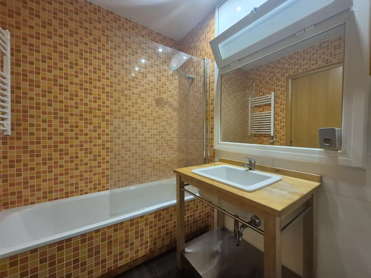 Baño de Casa o chalet en venta en Sant Vicenç de Castellet con Calefacción, Terraza y Piscina