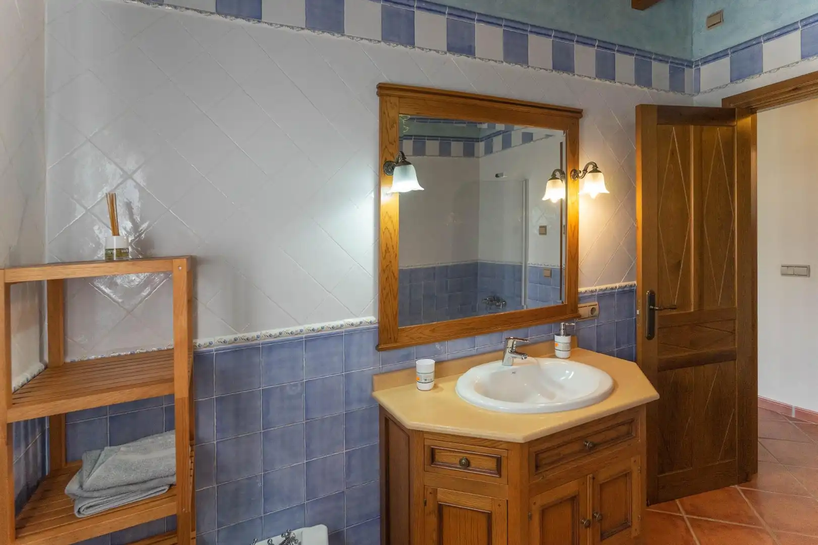 Bathroom of Houses for rent in Alhaurín El Grande  with Air Conditioner, Private garden and Terrace