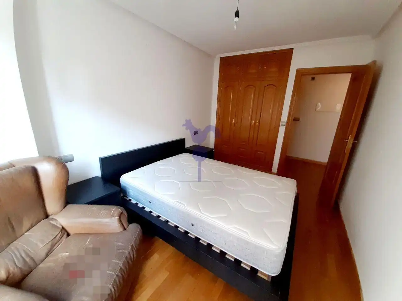 Habitación de Apartamento en venta en León Capital  con Calefacción, Parquet y Amueblado