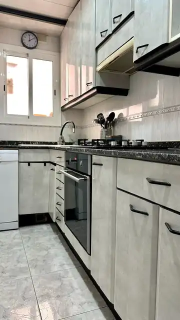 Cocina de Planta baja en venta en Barcelona con Aire acondicionado, Calefacción y Terraza