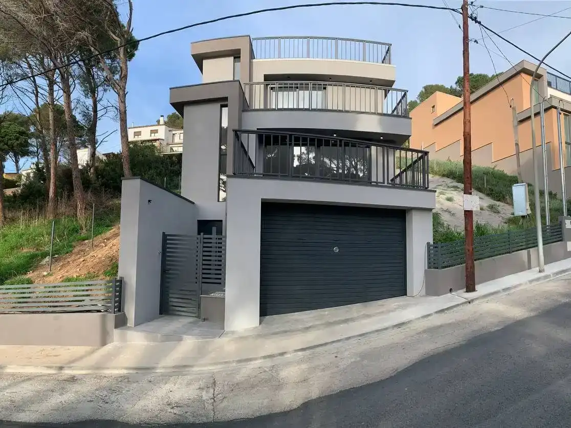 Vista exterior de Piso en venta en Begur con Aire acondicionado y Balcón