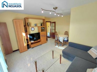 Appartement compact avec balcon à vendre à Calle santos martires