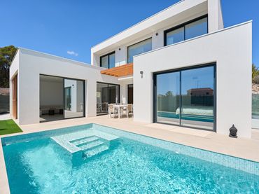 Maison avec piscine à vendre à Pueblo - Urbanizaciones