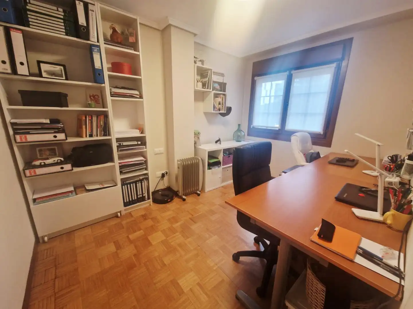 Piso en venta en Avilés con Calefacción, Parquet y Terraza
