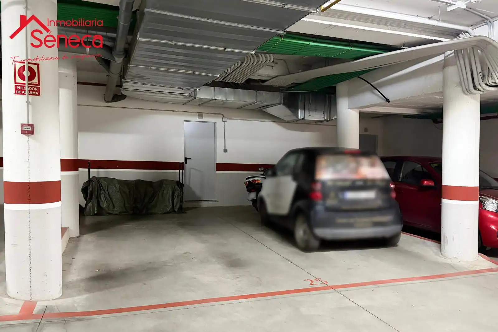 Parking of Flat for sale in Córdoba  with Air Conditioner, Heating and Terrace