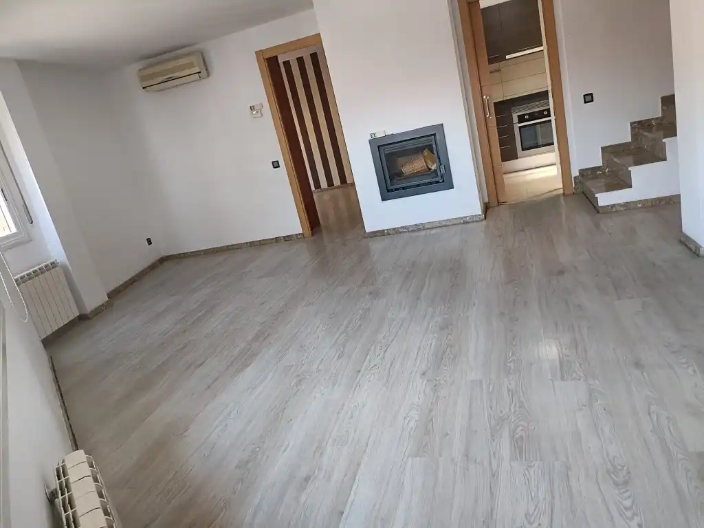 Sala d'estar de Dúplex en venda en Rubí amb Terrassa