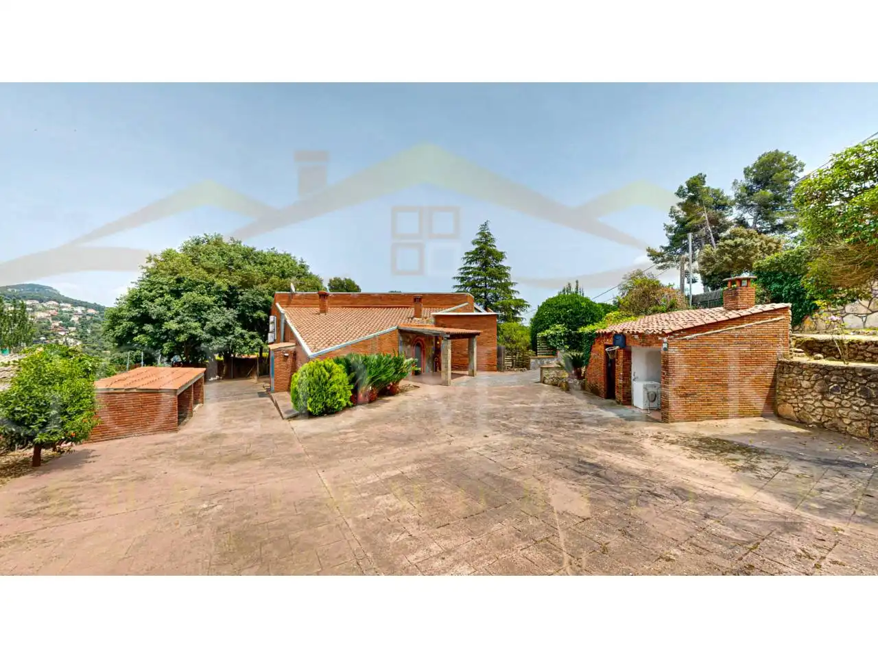Jardí de Casa o xalet en venda en Corbera de Llobregat amb Aire condicionat, Calefacció i Jardí privat