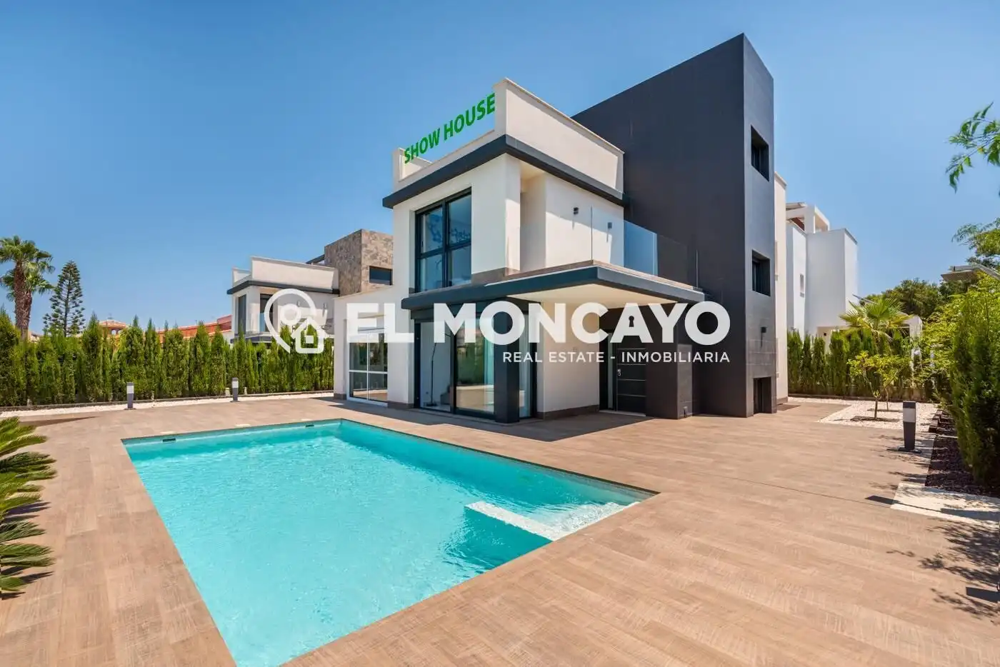 Detached house with pool for sale in Avenida Playa Honda, imagen 2