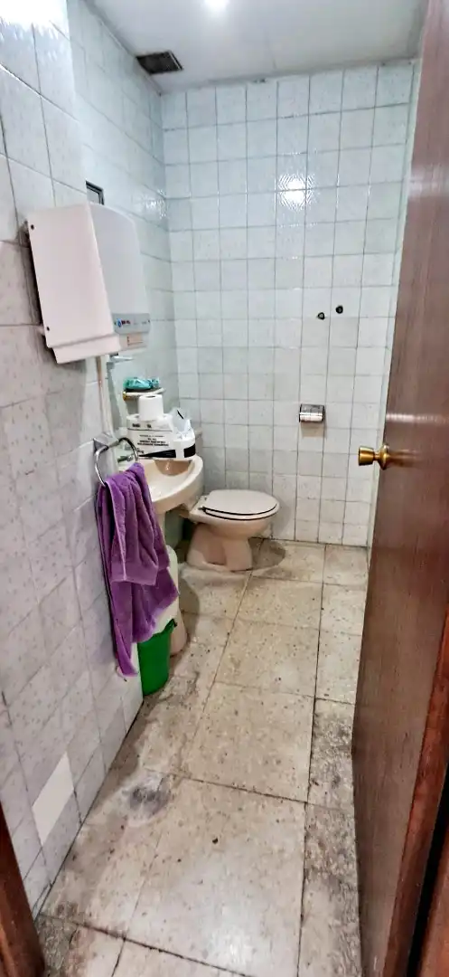 Baño de Local de alquiler en Getafe