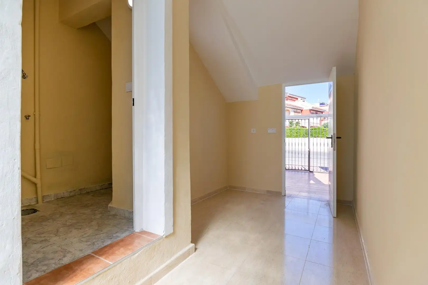 Bungalow avec piscine à vendre à Calle HORIZONTE CL 4, imagen 6