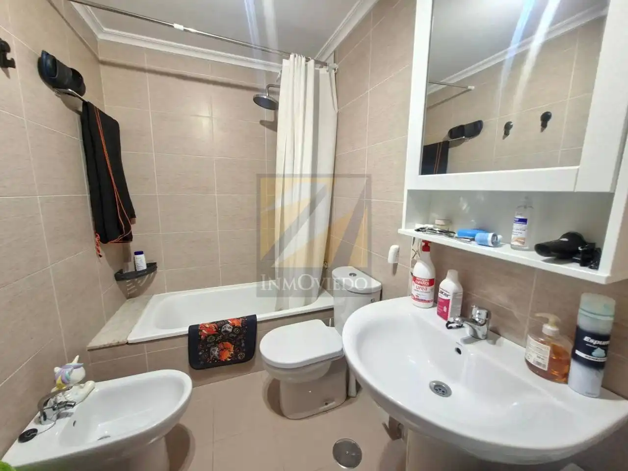 Bathroom of Flat for sale in Gijón   with Heating, Storage room and Furnished