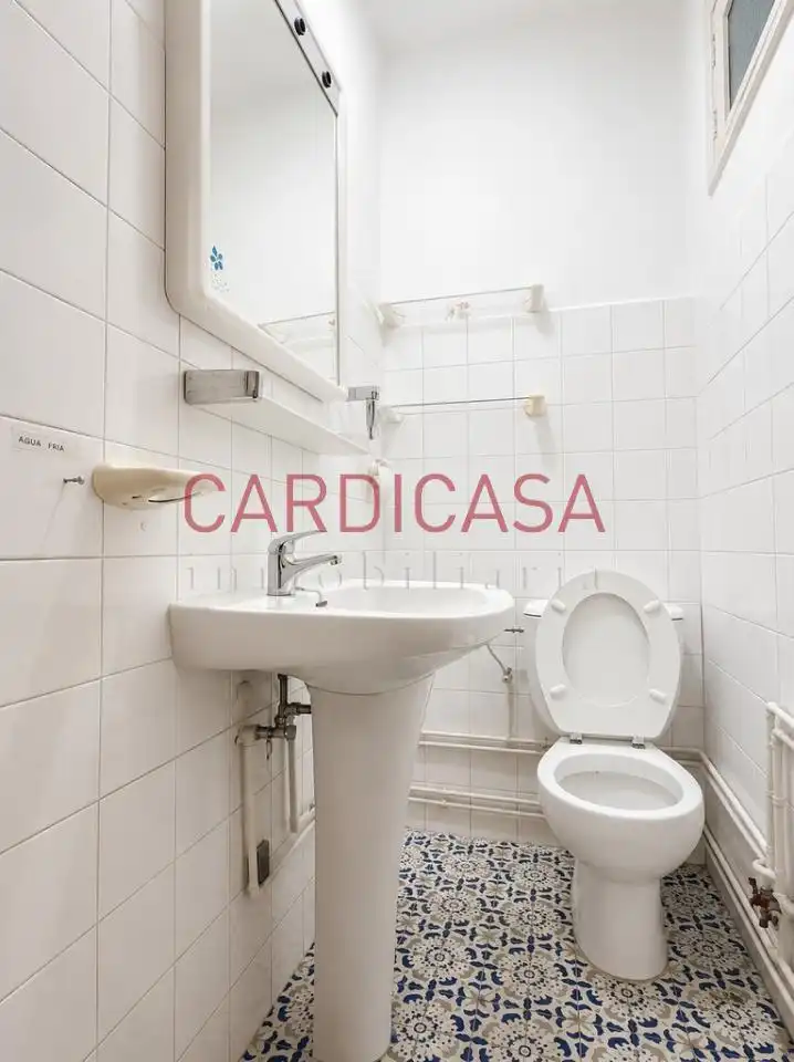 Baño de Piso en venta en Vigo  con Calefacción, Parquet y Terraza