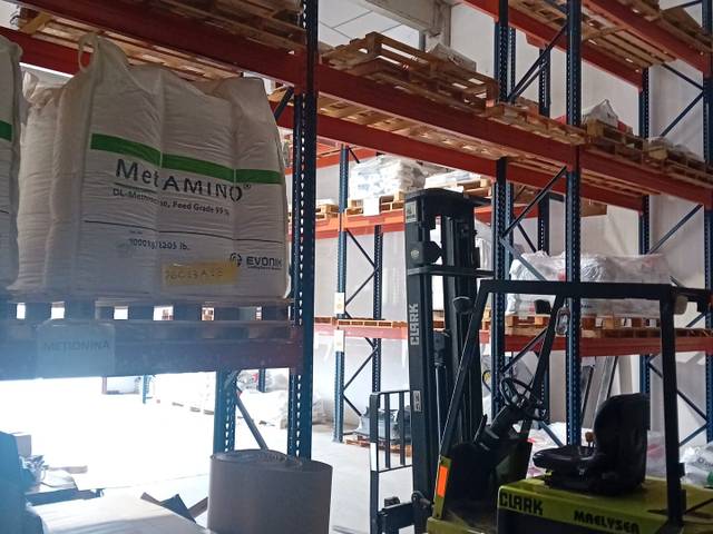 Local comercial en Alquiler en Avenida Zaragoza, 105 en Cadrete