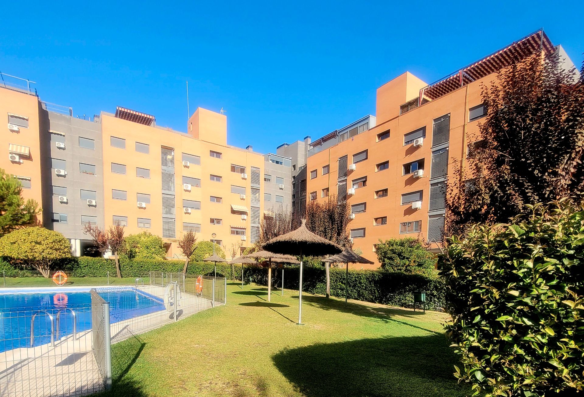 Vista exterior de Pis de lloguer en Valdemoro amb Aire condicionat, Calefacció i Jardí privat