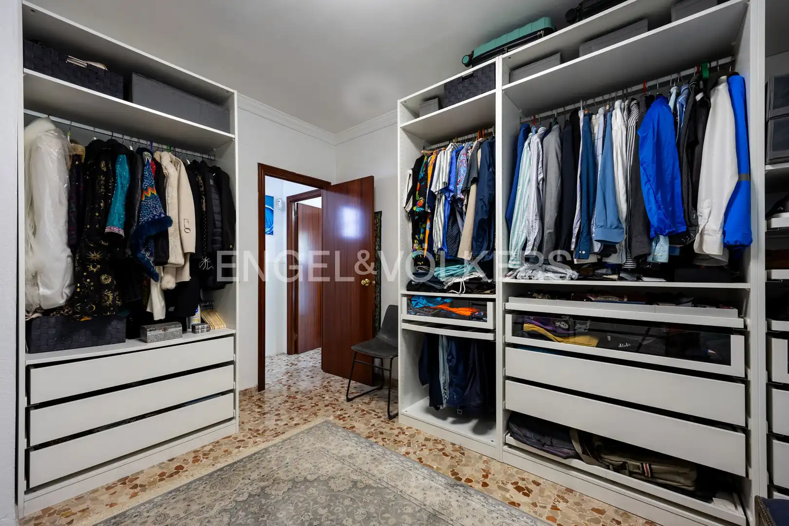 Habitación de Casa o chalet en venta en Chiclana de la Frontera con Aire acondicionado, Calefacción y Jardín privado