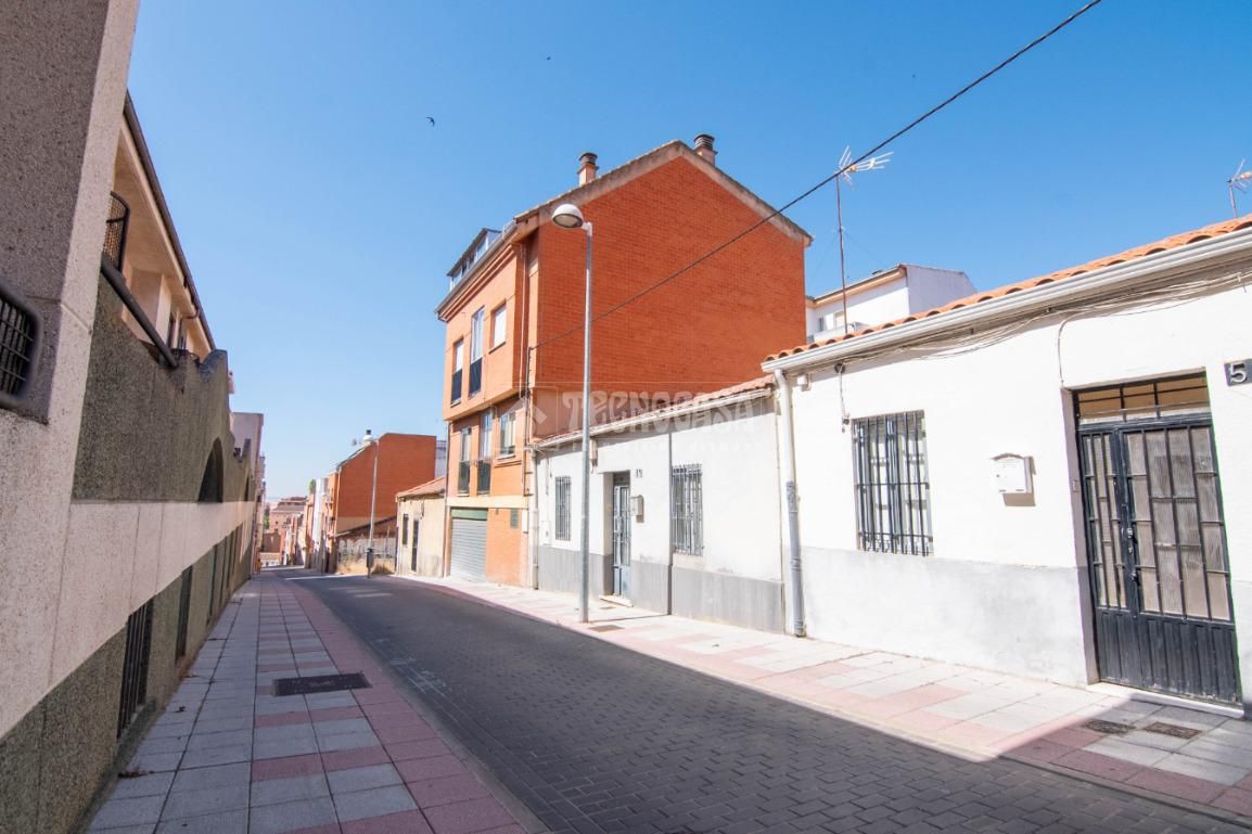 Vista exterior de Pis en venda en Salamanca Capital amb Calefacció i Terrassa