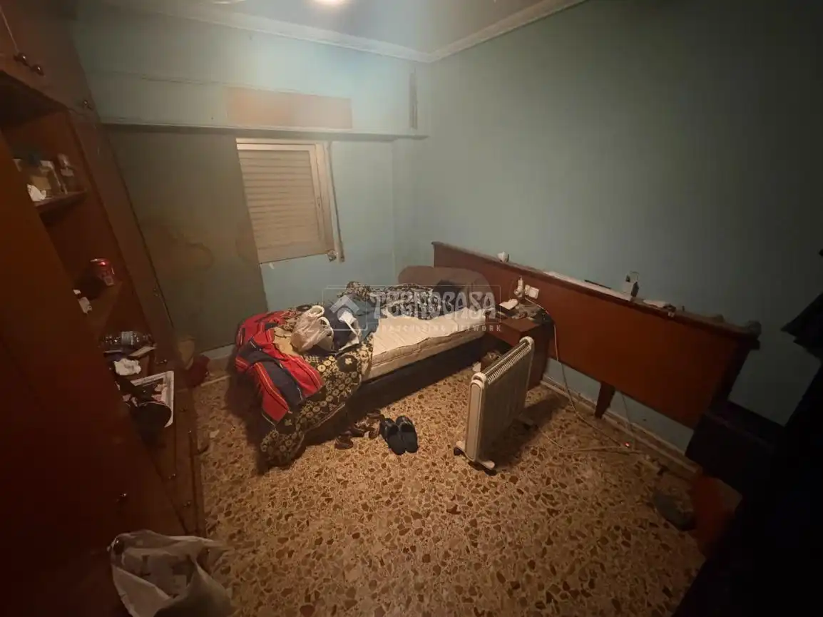 Schlafzimmer von Wohnung zum Verkauf in Burjassot